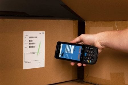 H-29 android terminal scanning a label on a box